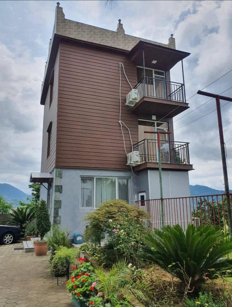 Отель Gt House Батуми Экстерьер фото