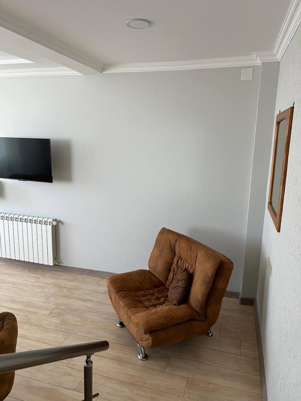 Отель Gt House Батуми Экстерьер фото